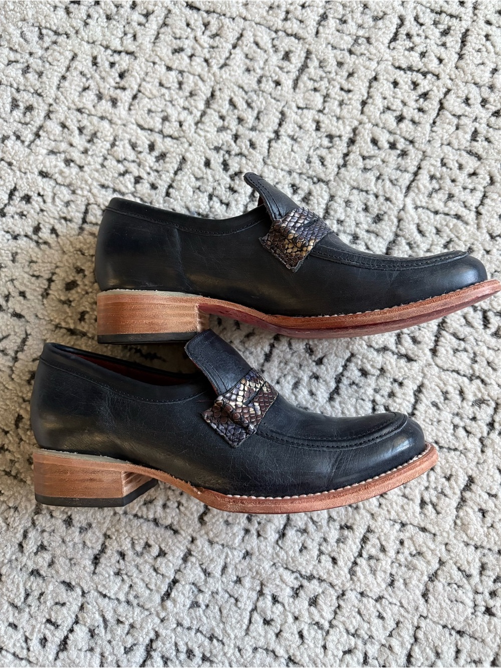 Freebird Macbeth Navy Leather Loafers Block Heel Size 7